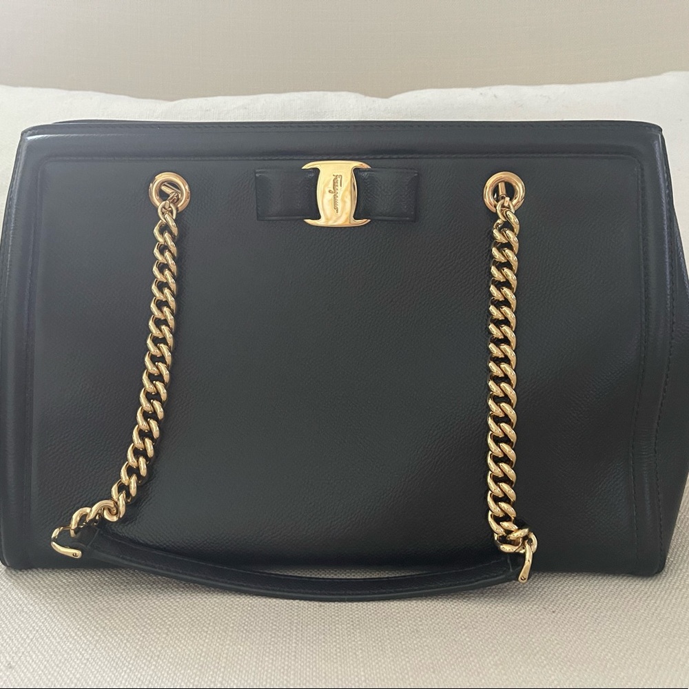Authentic Salvatore Ferragamo Vara Tote